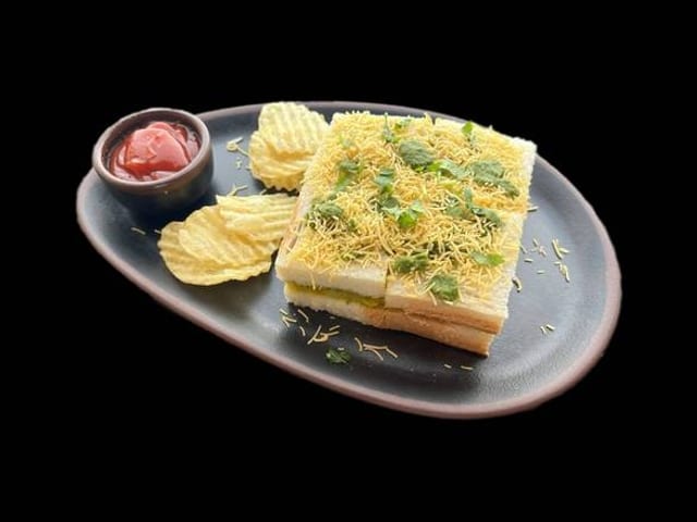 Aloo Mater.