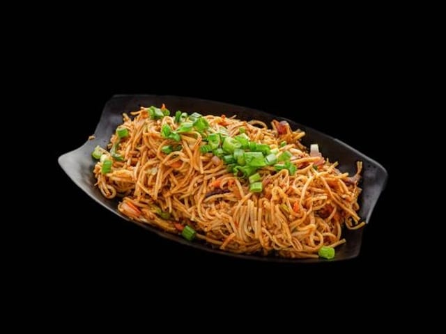 Veg Stir Fry Noodle With Veggie Balls.