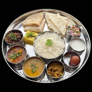 Gujrati Thali
