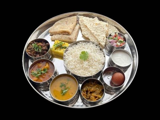 Queen Gujarati Thali.